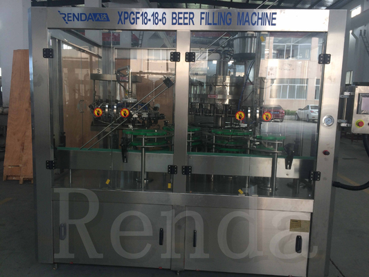 Accomplissez la chaîne de production en verre automatique de machine de remplissage de bière de bouteille d'ANIMAL FAMILIER pression isobare