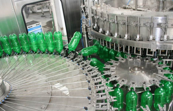Certificat carbonaté par remplisseur automatisé de la CE de machine de remplissage de boissons de boissons non alcoolisées de machine de remplissage de soude