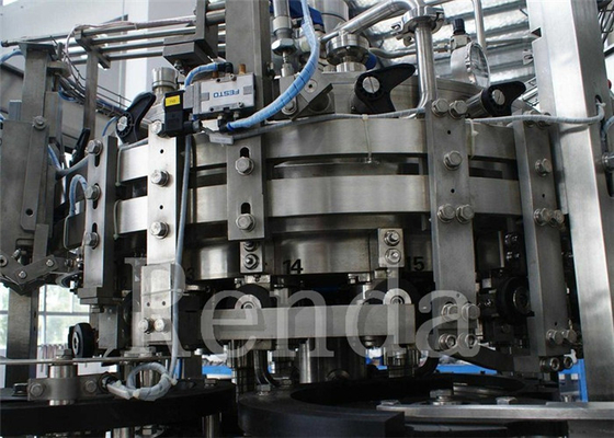Le jus de fruit chaud peut la machine de remplissage la machine remplissante et de capsulage 6000 BPH de 2-In-1