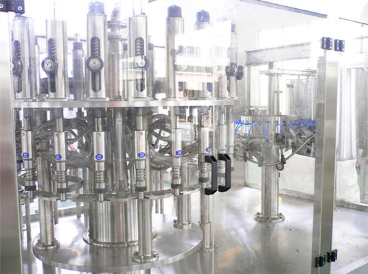 Machine de remplissage liquide complètement automatique de jus de bouteille pour des machines de vin de bière de l'eau de jus